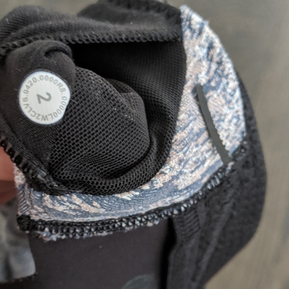 Lululemon Tulua Bra *lululemon lab - Picture 8 of 9